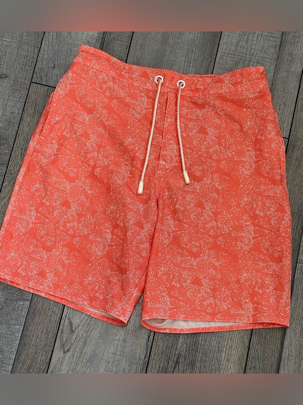 Johnnie-O Men's Destin Half Elastic Surf Shorts